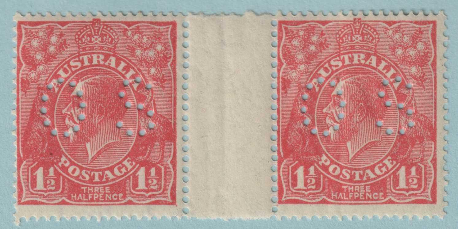 AUSTRALIA OB68c OFFICIAL  MINT NEVER HINGED OG ** PERF 14 GUTTER PAIR - SSA