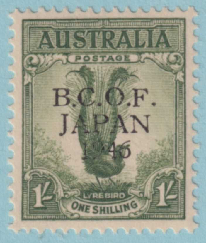 AUSTRALIA M5 MILITARY STAMP  MINT LIGHTLY HINGED OG * NO FAULTS VERY FINE! - PII